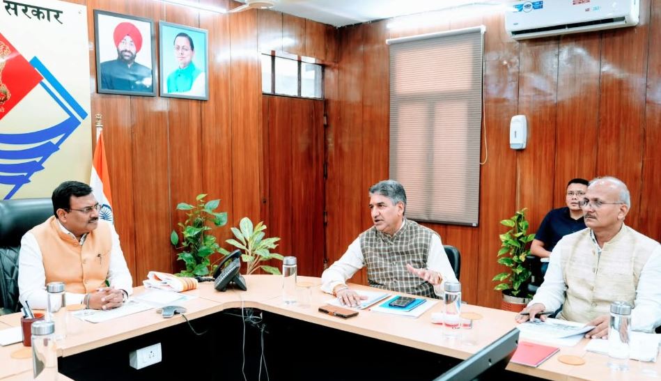 पर्यटन और तीर्थ स्थलों से जुड़ेंगे आदर्श संस्कृत ग्राम, मुख्य सचिव ने दिए अहम निर्देश